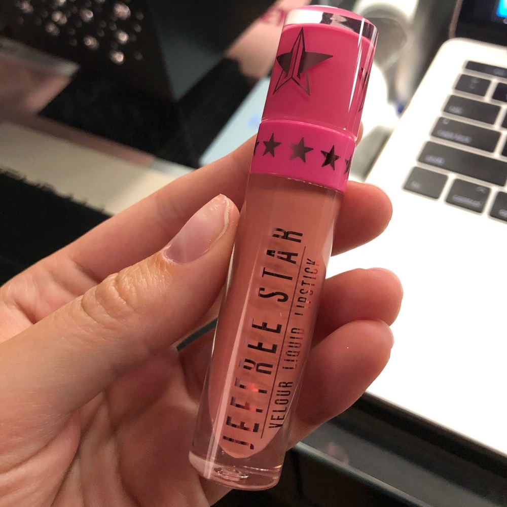 BN Jeffree Star Velour Liquid Lipstick- Soft Serve